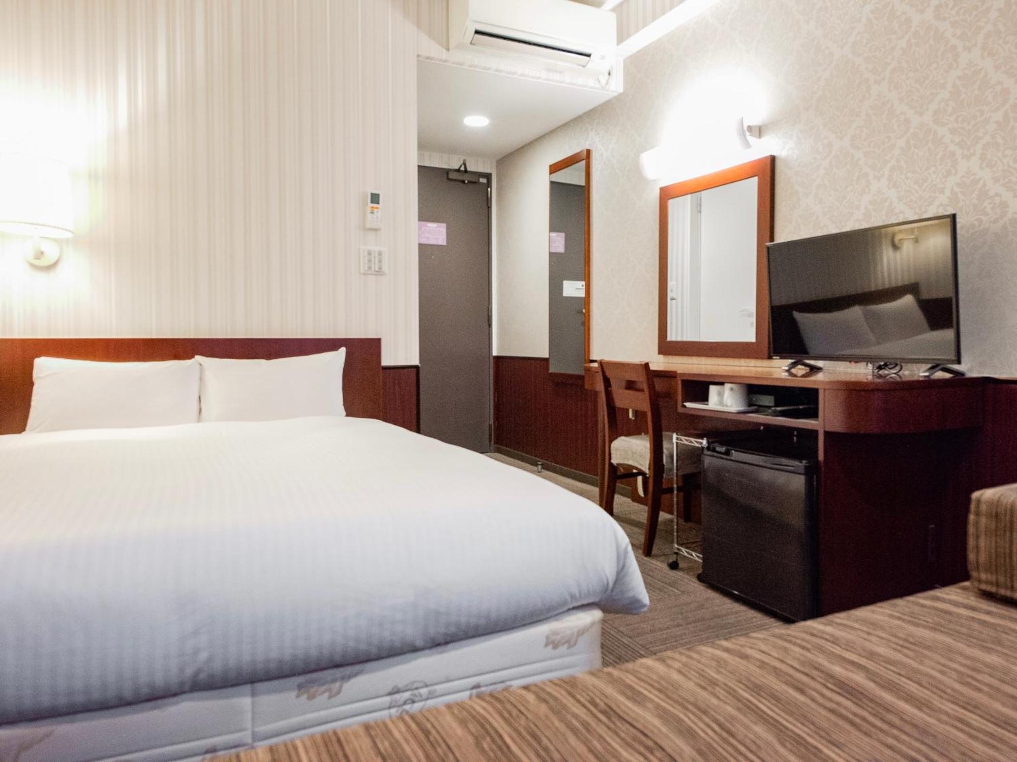 Hotel Hillarys Осака Экстерьер фото